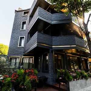 **** Hotell La Boutique Albanien